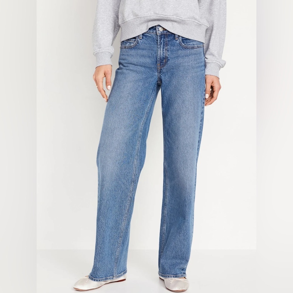 Mid-Rise Wide-Leg Jeans